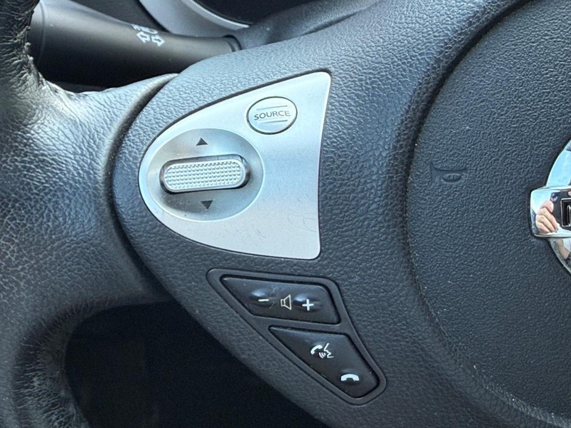 Nissan JUKE Vehicle Full-screen Gallery Image 14
