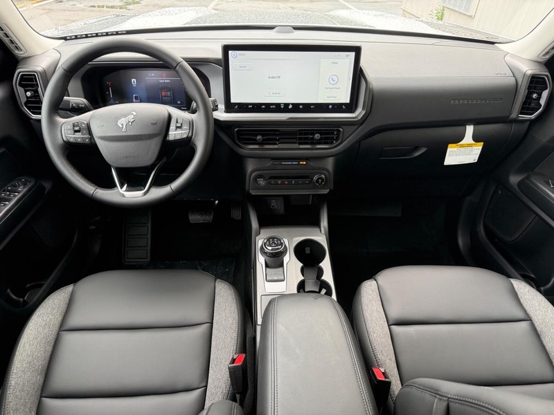 Ford Bronco Sport Vehicle Full-screen Gallery Image 10