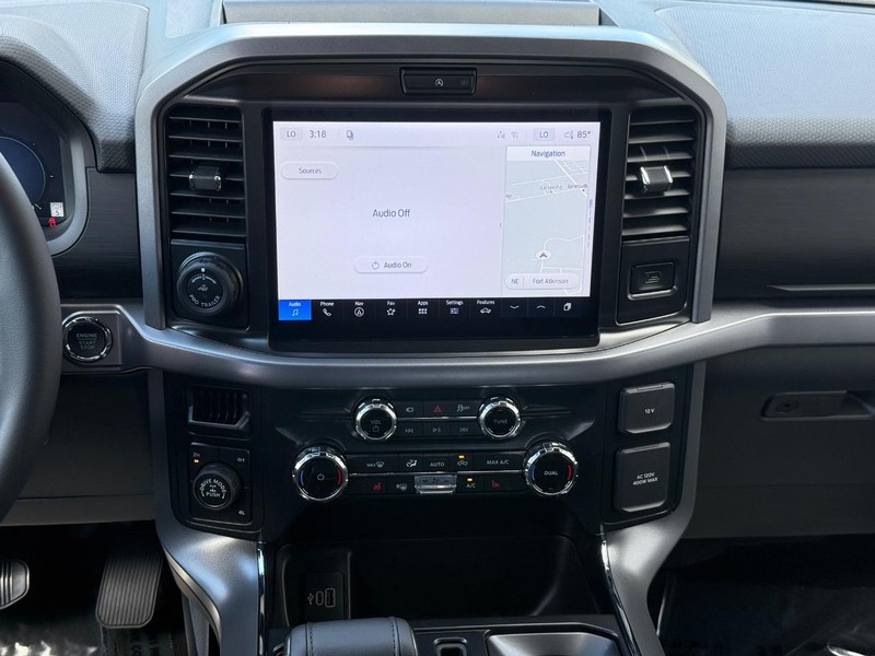 Ford F-150 Vehicle Full-screen Gallery Image 11