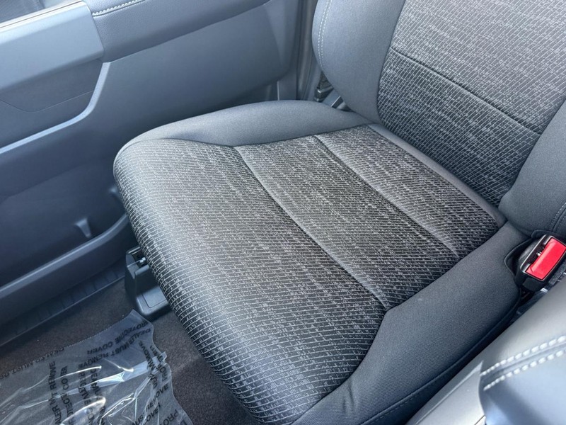 Ford F-150 Vehicle Full-screen Gallery Image 20
