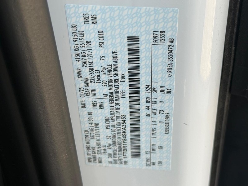 Ford Transit Cargo Van Vehicle Full-screen Gallery Image 21