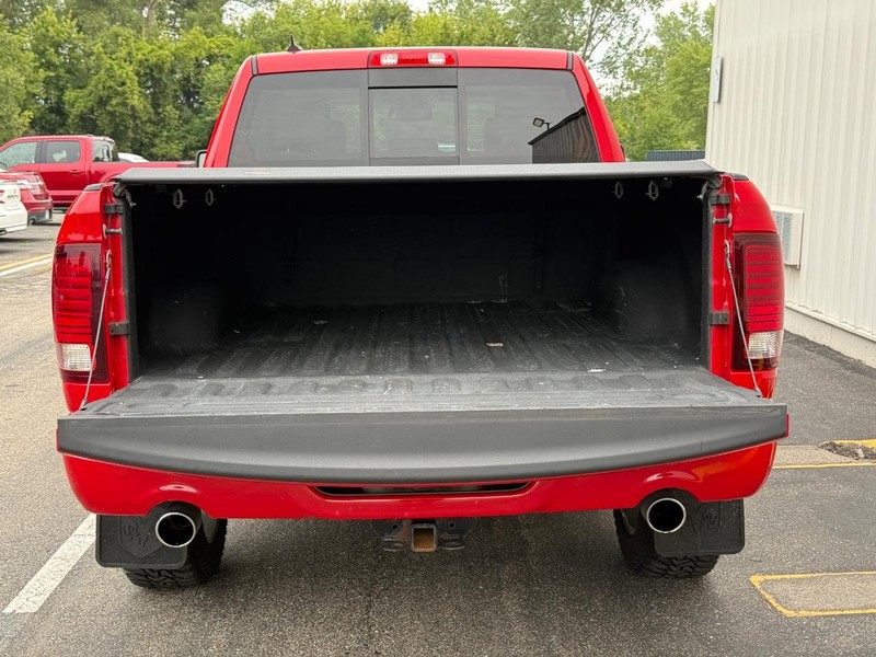 Ram 1500 Vehicle Full-screen Gallery Image 7