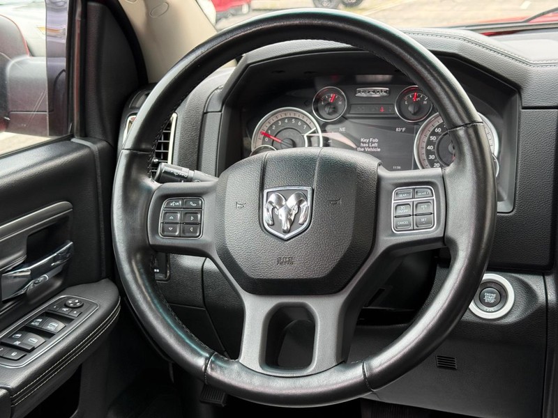 Ram 1500 Vehicle Full-screen Gallery Image 13