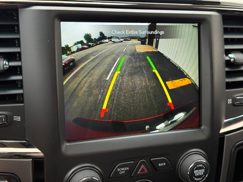 Ram 1500 Vehicle Full-screen Gallery Image 19