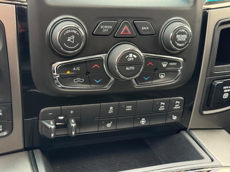 Ram 1500 Vehicle Full-screen Gallery Image 20