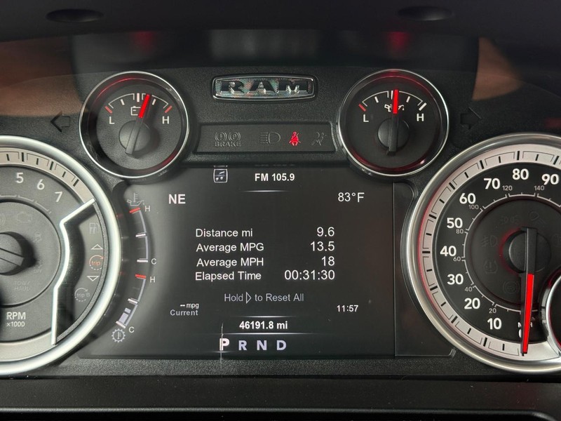 Ram 1500 Vehicle Full-screen Gallery Image 24