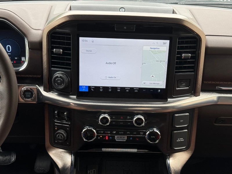 Ford F-150 Vehicle Full-screen Gallery Image 11