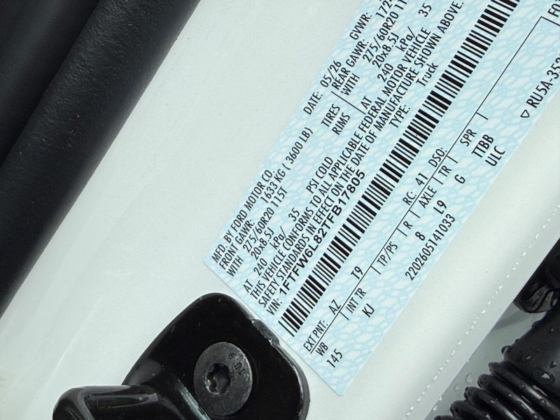 Ford F-150 Vehicle Full-screen Gallery Image 22