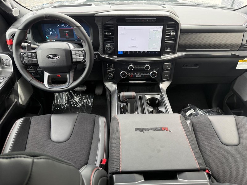 Ford F-150 Vehicle Full-screen Gallery Image 8