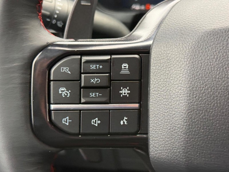 Ford F-150 Vehicle Full-screen Gallery Image 15