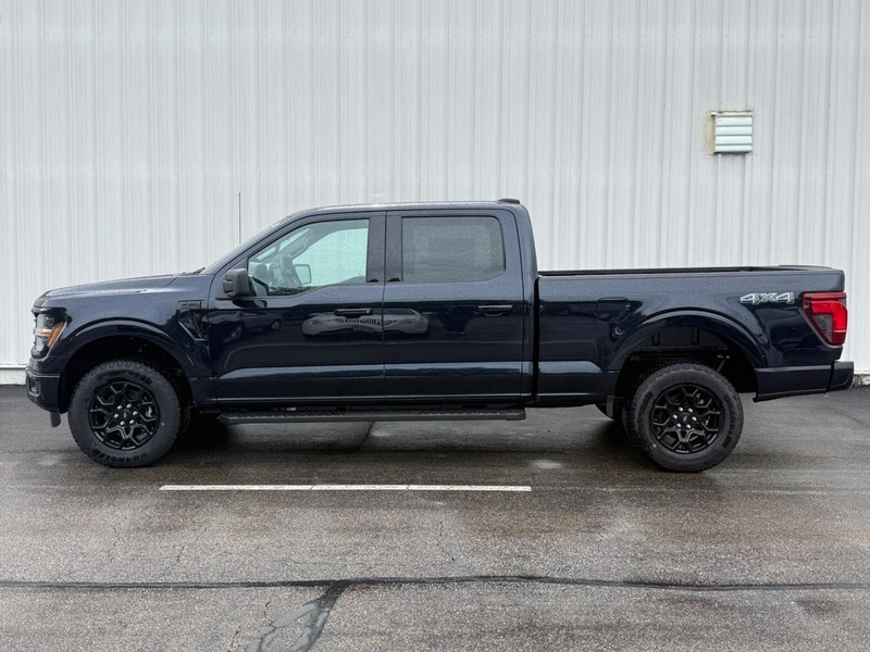 Ford F-150 Vehicle Full-screen Gallery Image 2