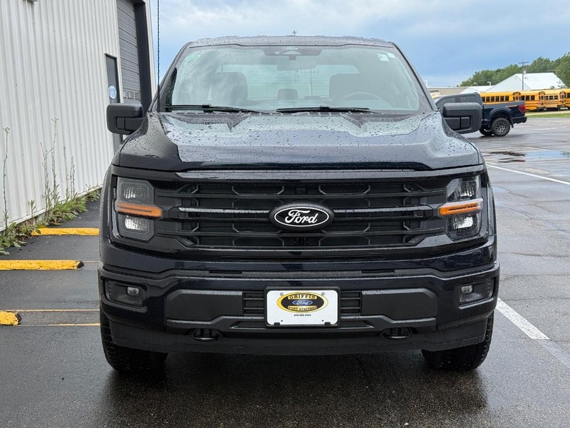 Ford F-150 Vehicle Full-screen Gallery Image 6