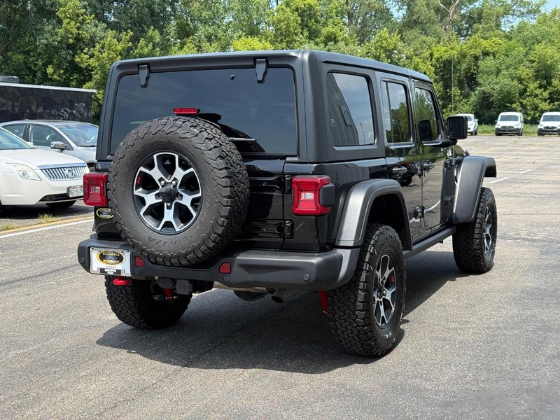 Jeep Wrangler Vehicle Full-screen Gallery Image 5