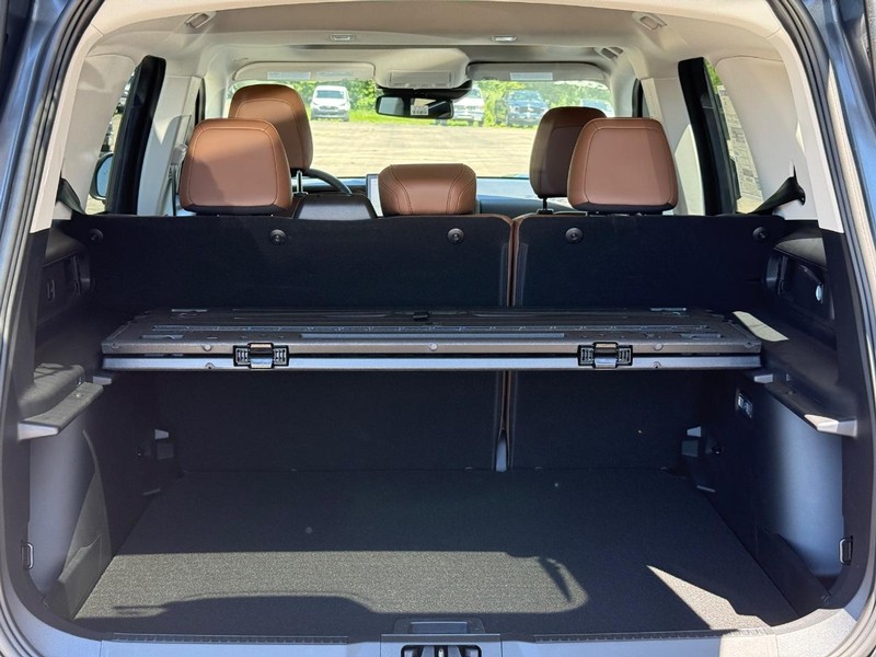 Ford Bronco Sport Vehicle Full-screen Gallery Image 5