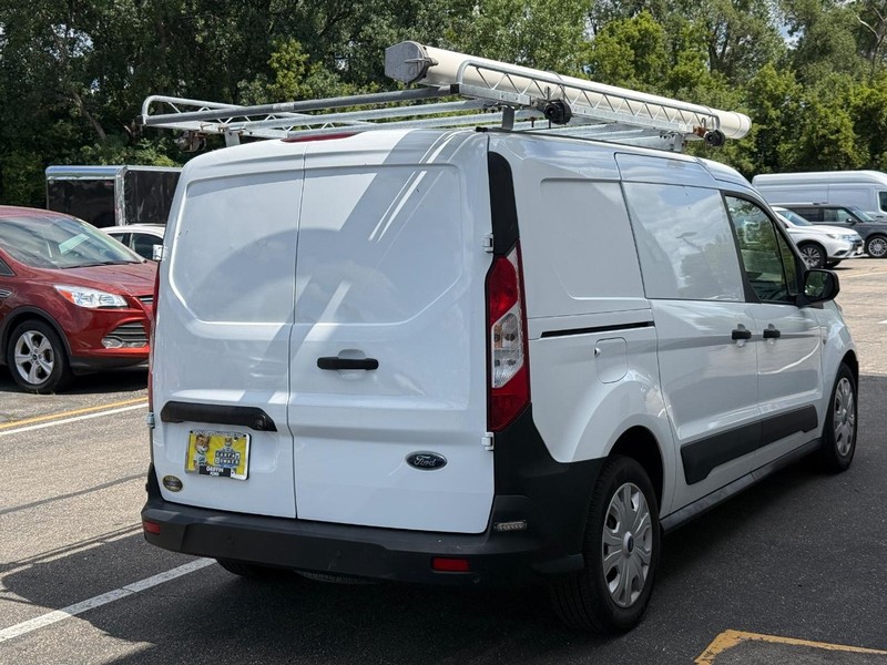 Ford Transit Connect Van Vehicle Full-screen Gallery Image 5
