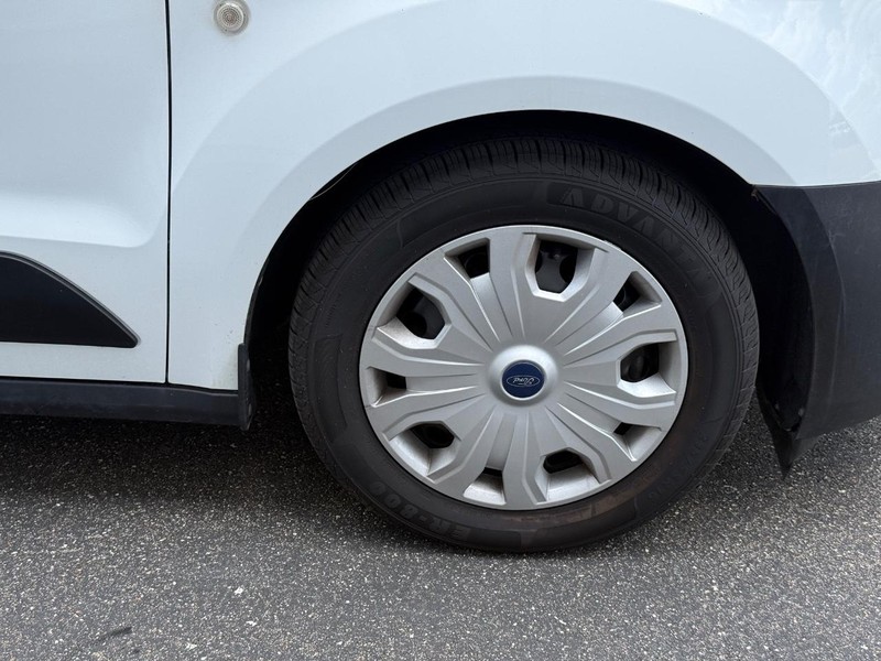 Ford Transit Connect Van Vehicle Full-screen Gallery Image 6
