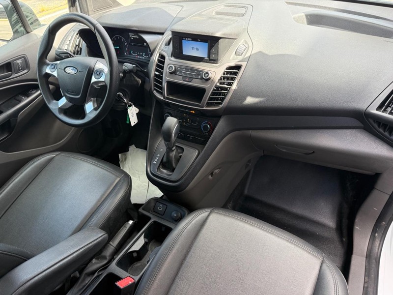 Ford Transit Connect Van Vehicle Full-screen Gallery Image 8