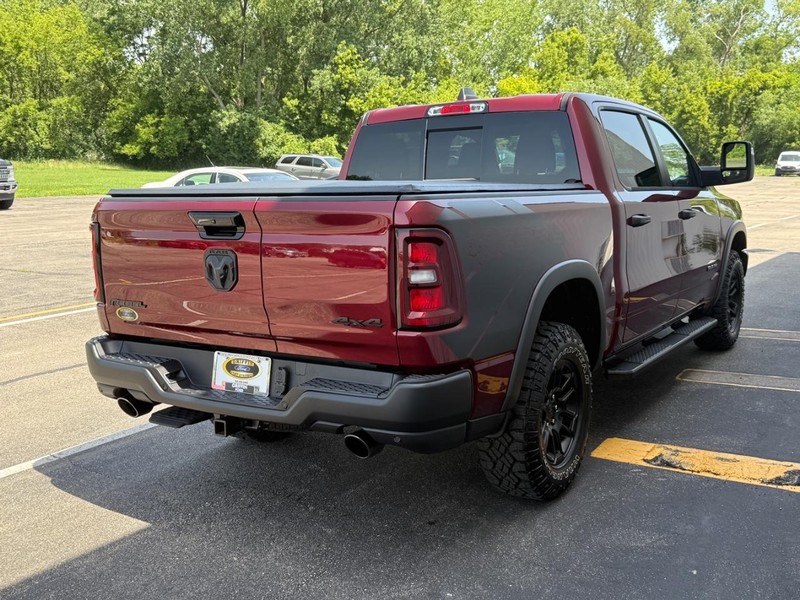 Ram 1500 Vehicle Full-screen Gallery Image 6