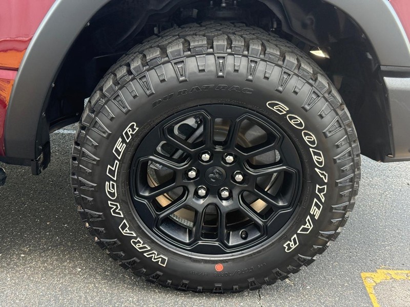 Ram 1500 Vehicle Full-screen Gallery Image 7