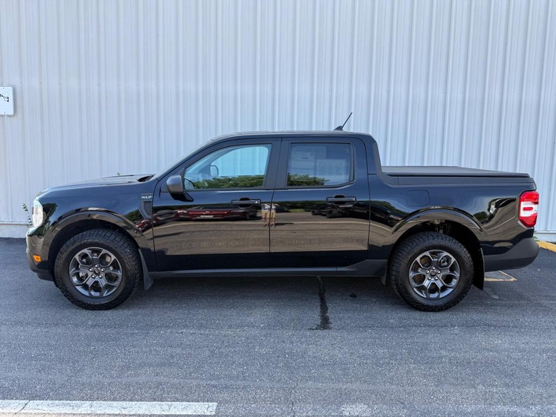 Ford Maverick Vehicle Full-screen Gallery Image 2