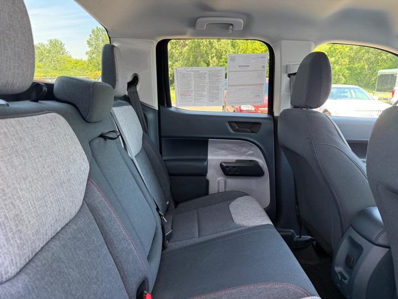 Ford Maverick Vehicle Full-screen Gallery Image 9