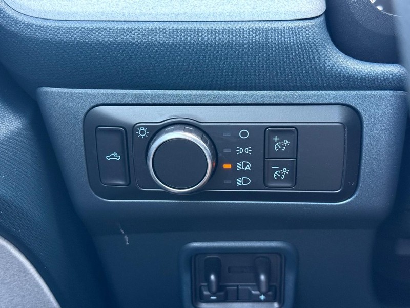 Ford Maverick Vehicle Full-screen Gallery Image 18