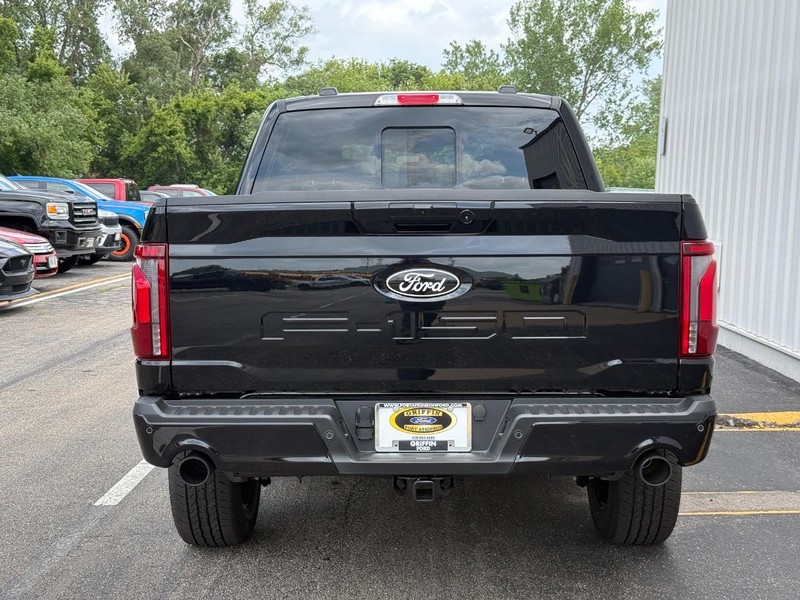 Ford F-150 Vehicle Full-screen Gallery Image 4