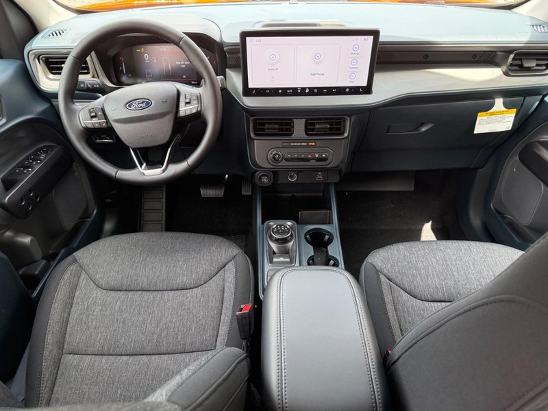 Ford Maverick Vehicle Full-screen Gallery Image 10