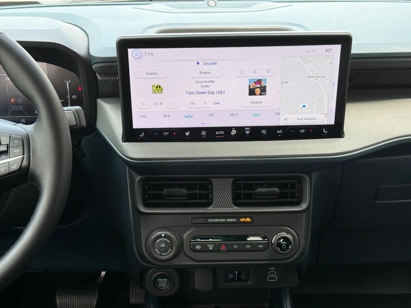 Ford Maverick Vehicle Full-screen Gallery Image 11
