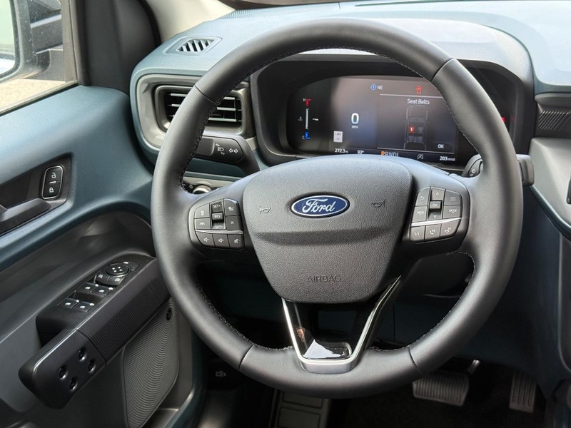 Ford Maverick Vehicle Full-screen Gallery Image 13