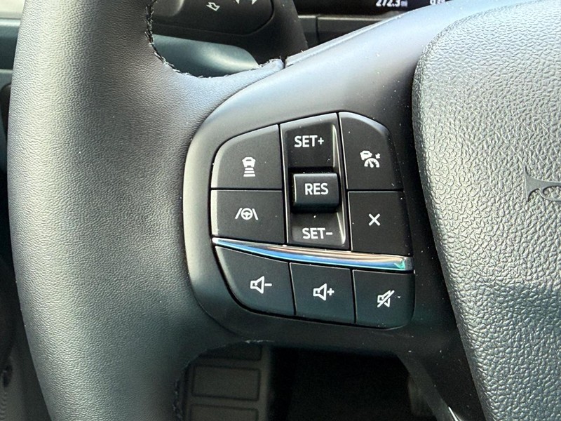 Ford Maverick Vehicle Full-screen Gallery Image 15