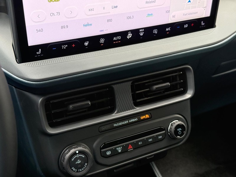 Ford Maverick Vehicle Full-screen Gallery Image 19