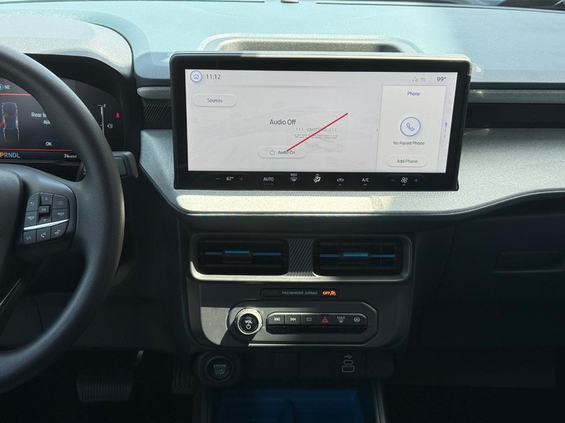 Ford Maverick Vehicle Full-screen Gallery Image 11