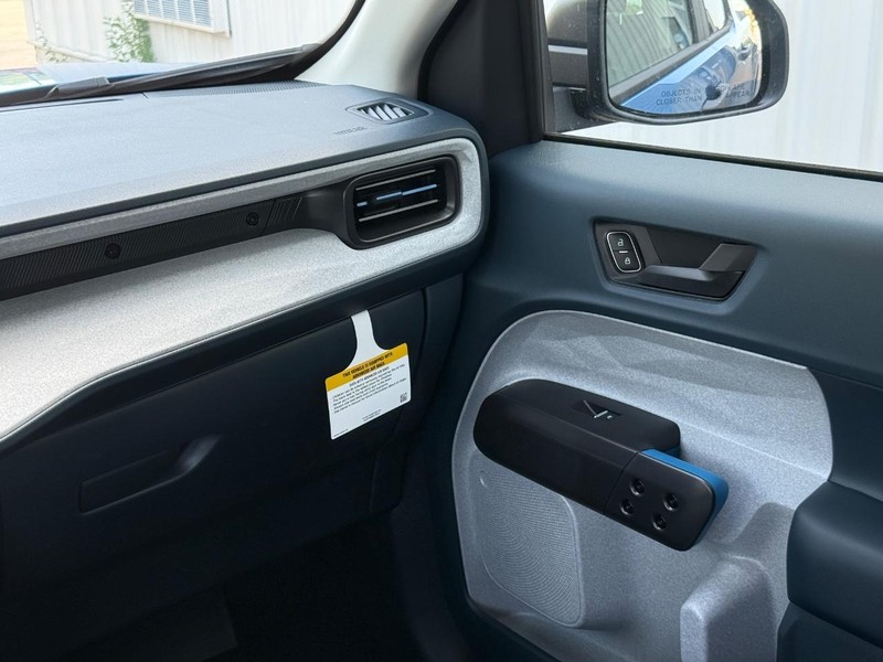 Ford Maverick Vehicle Full-screen Gallery Image 14