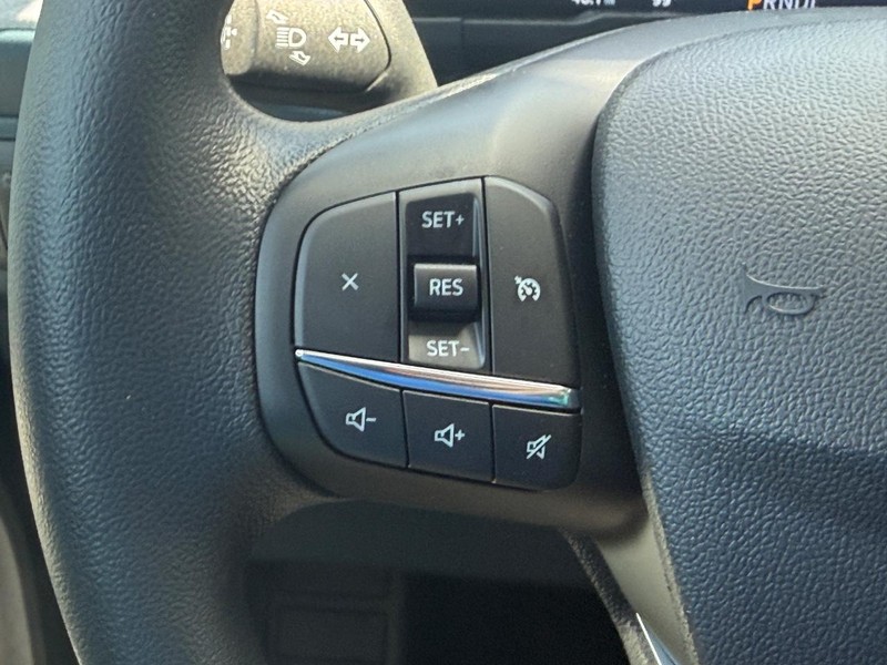 Ford Maverick Vehicle Full-screen Gallery Image 15
