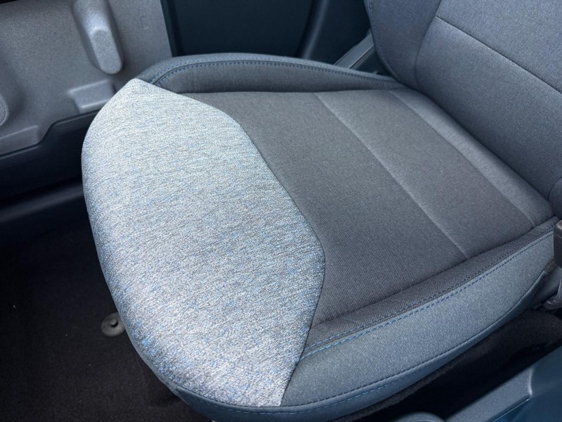Ford Maverick Vehicle Full-screen Gallery Image 20