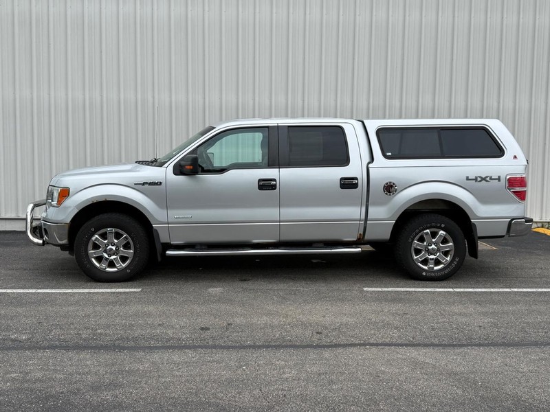 Ford F-150 Vehicle Full-screen Gallery Image 02
