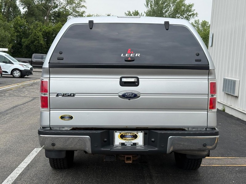 Ford F-150 Vehicle Full-screen Gallery Image 04