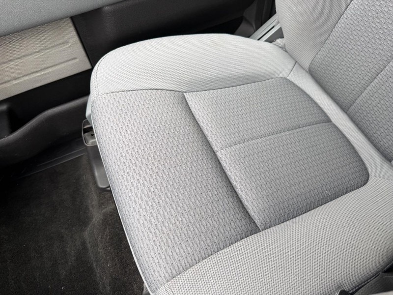 Ford F-150 Vehicle Full-screen Gallery Image 20