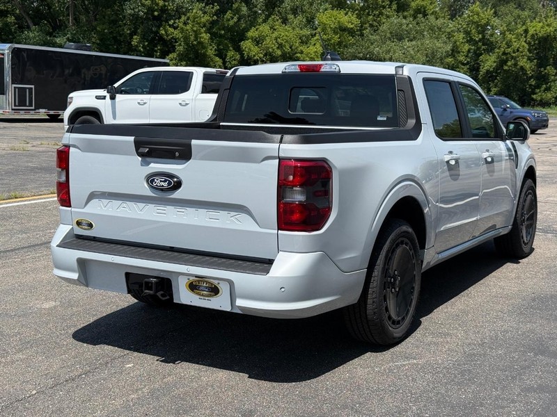 Ford Maverick Vehicle Full-screen Gallery Image 6