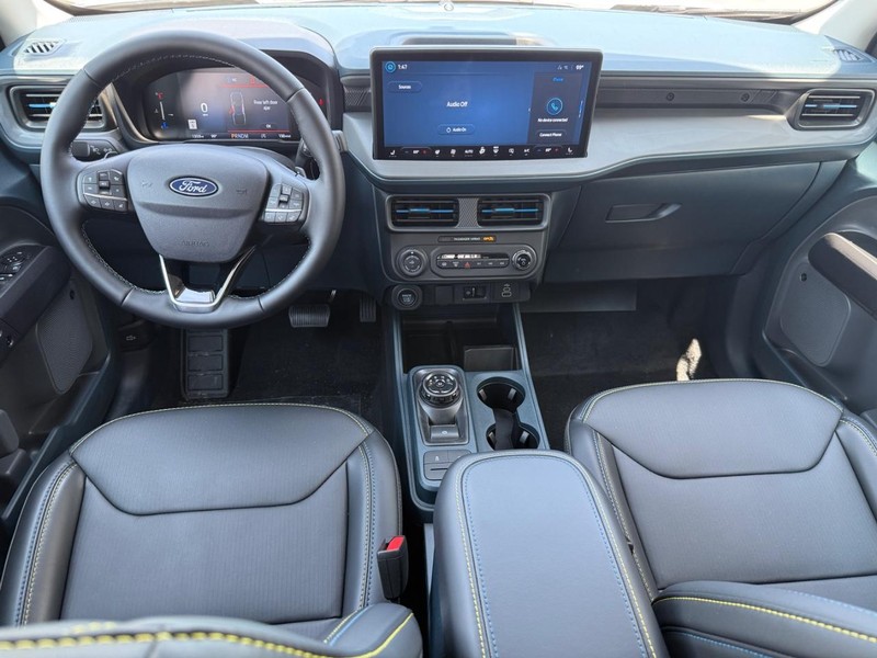 Ford Maverick Vehicle Full-screen Gallery Image 10