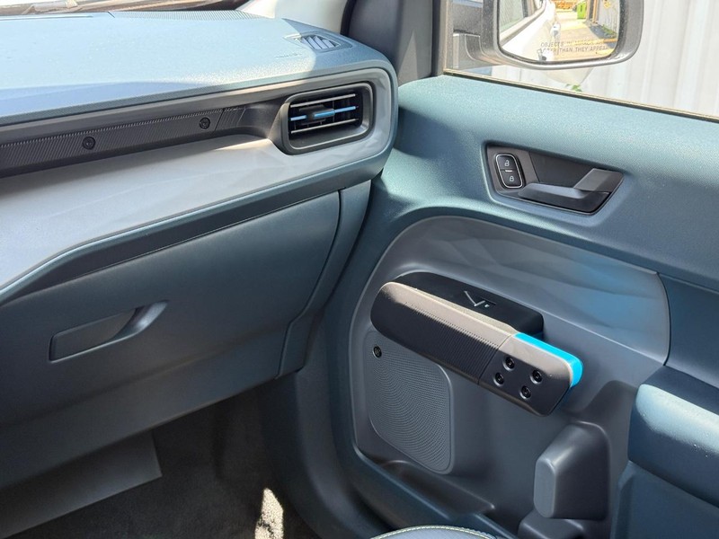 Ford Maverick Vehicle Full-screen Gallery Image 14