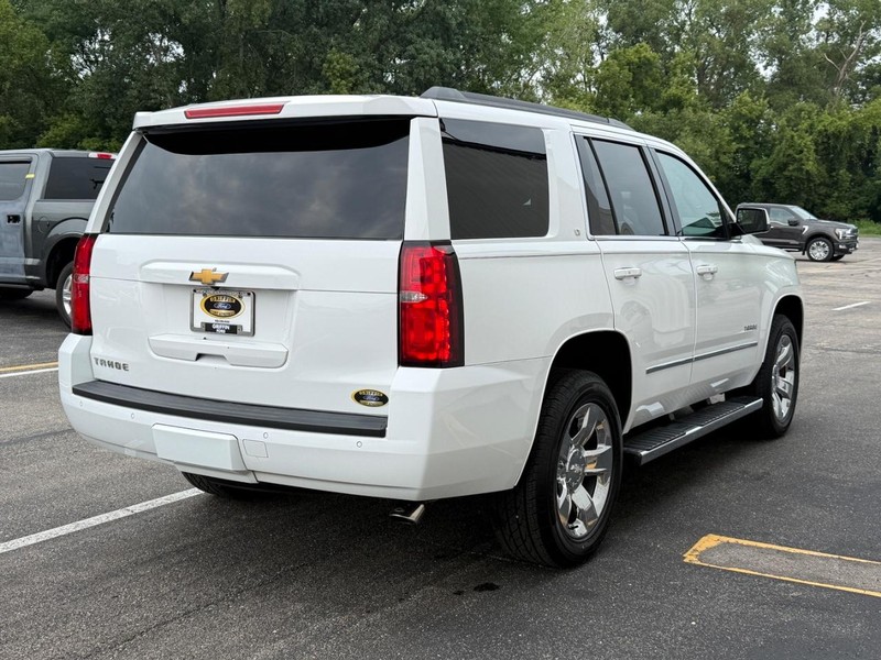 Chevrolet Tahoe Vehicle Full-screen Gallery Image 6