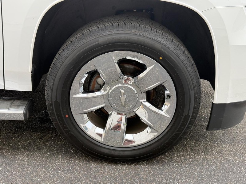 Chevrolet Tahoe Vehicle Full-screen Gallery Image 7