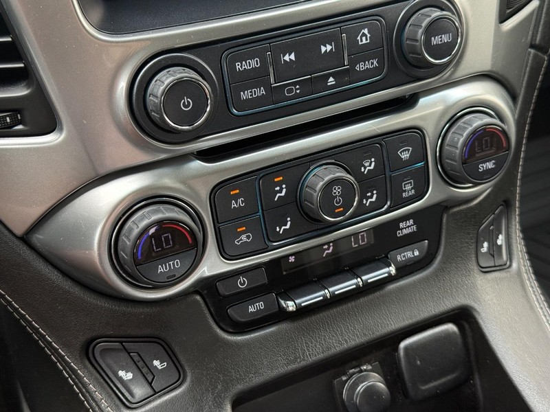 Chevrolet Tahoe Vehicle Full-screen Gallery Image 20