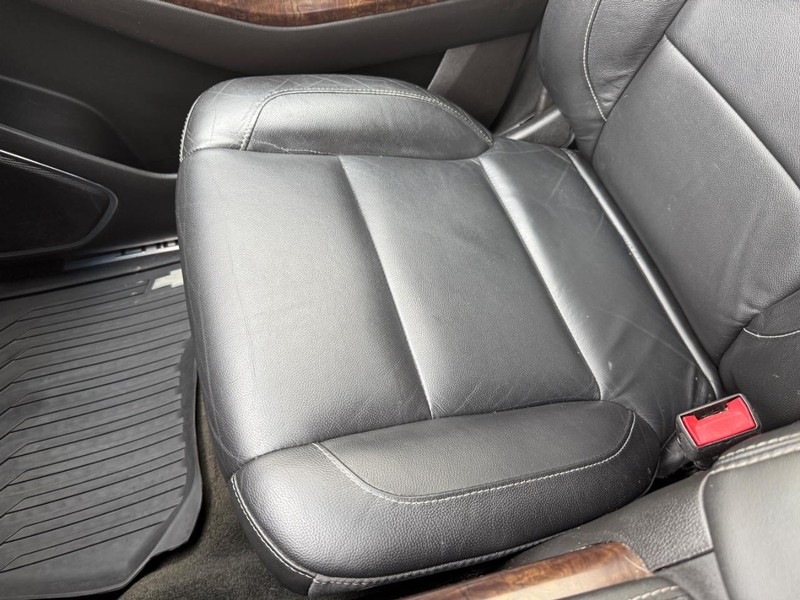 Chevrolet Tahoe Vehicle Full-screen Gallery Image 21