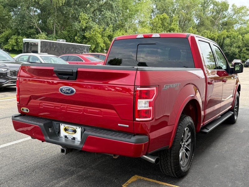Ford F-150 Vehicle Full-screen Gallery Image 6