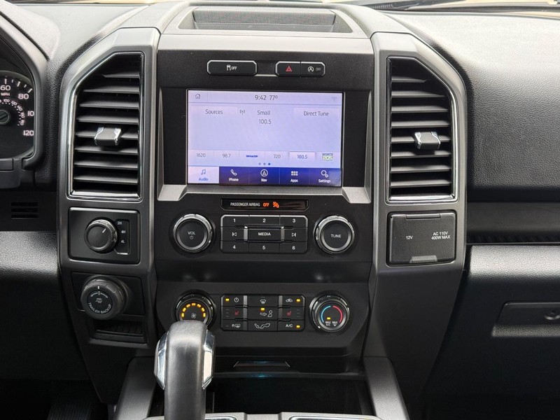 Ford F-150 Vehicle Full-screen Gallery Image 11