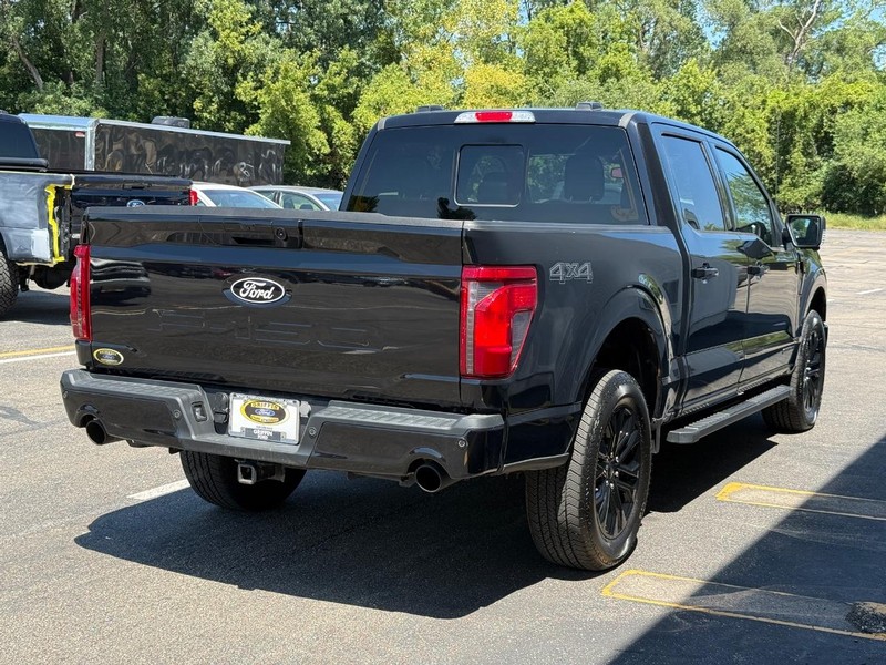 Ford F-150 Vehicle Full-screen Gallery Image 6