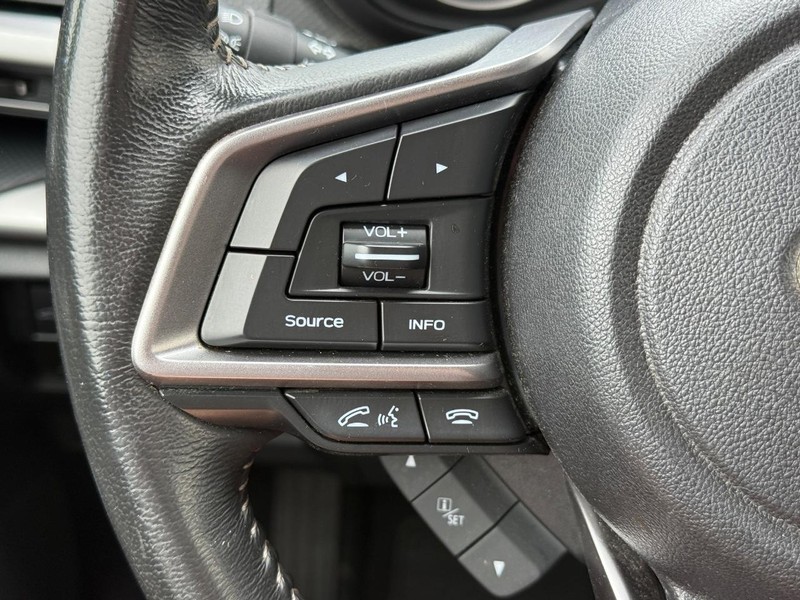Subaru Forester Vehicle Full-screen Gallery Image 15
